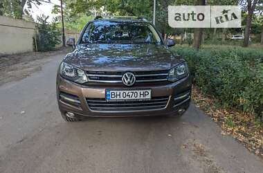 Позашляховик / Кросовер Volkswagen Touareg 2011 в Одесі