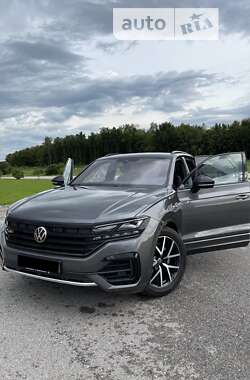 Внедорожник / Кроссовер Volkswagen Touareg 2020 в Киеве