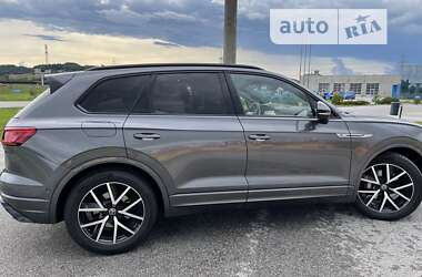 Внедорожник / Кроссовер Volkswagen Touareg 2020 в Киеве