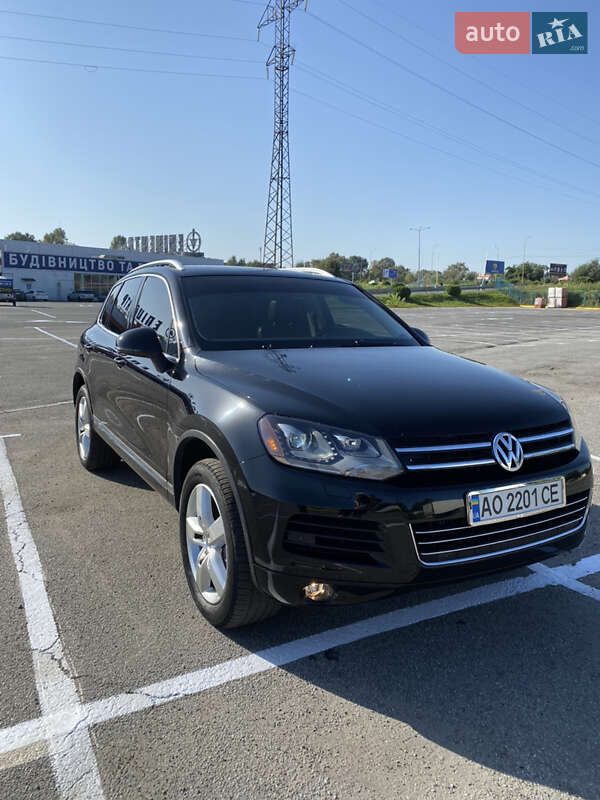 Внедорожник / Кроссовер Volkswagen Touareg 2011 в Ужгороде фото 24 Внедорожник / Кроссовер Volkswagen Touareg 2011 в Ужгороде