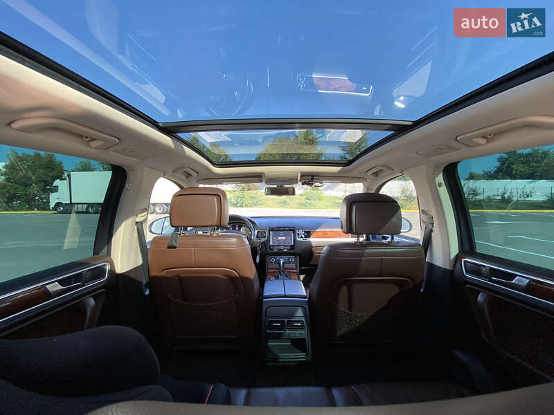 Внедорожник / Кроссовер Volkswagen Touareg 2011 в Ужгороде фото 29 Внедорожник / Кроссовер Volkswagen Touareg 2011 в Ужгороде