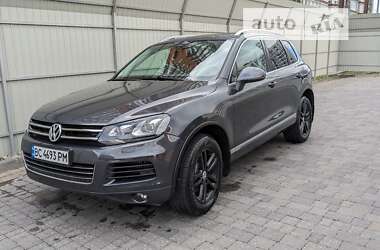 Позашляховик / Кросовер Volkswagen Touareg 2011 в Львові