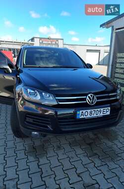 Позашляховик / Кросовер Volkswagen Touareg 2012 в Мукачевому