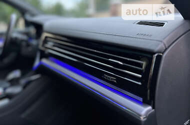 Внедорожник / Кроссовер Volkswagen Touareg 2018 в 