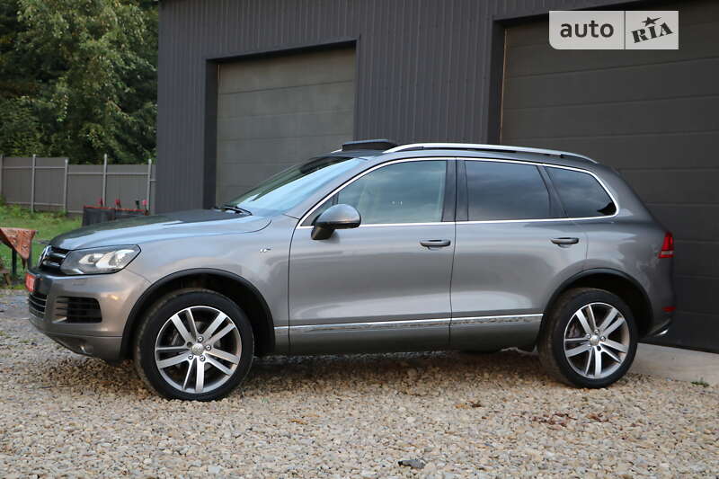Позашляховик / Кросовер Volkswagen Touareg 2012 в Трускавці