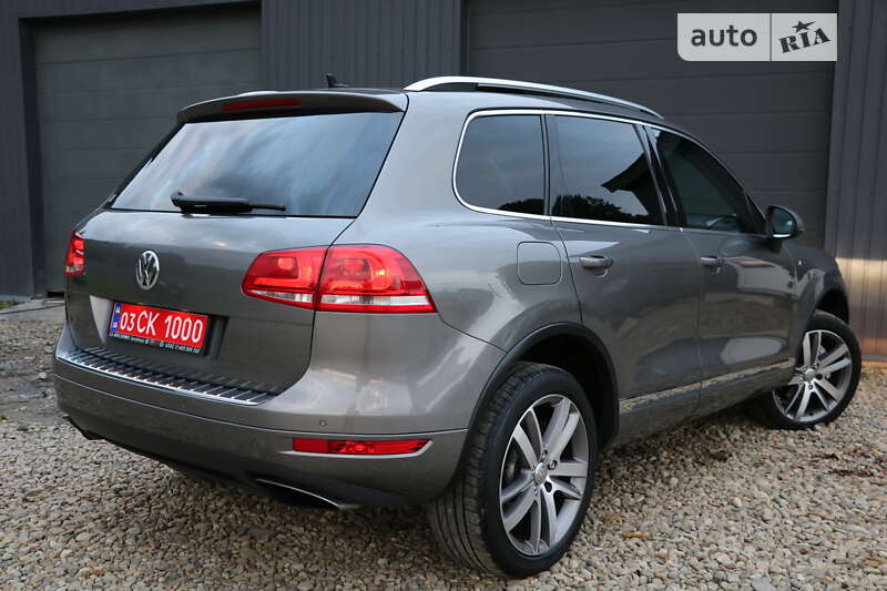 Позашляховик / Кросовер Volkswagen Touareg 2012 в Трускавці