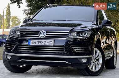 Позашляховик / Кросовер Volkswagen Touareg 2017 в Одесі