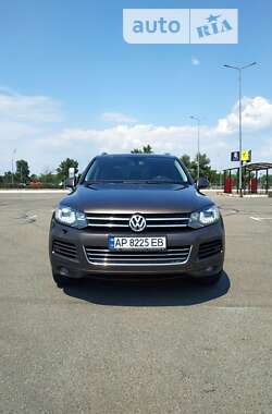 Позашляховик / Кросовер Volkswagen Touareg 2012 в Києві