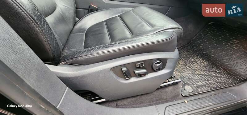 Позашляховик / Кросовер Volkswagen Touareg 2010 в Снятині