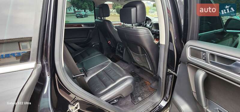 Позашляховик / Кросовер Volkswagen Touareg 2010 в Снятині