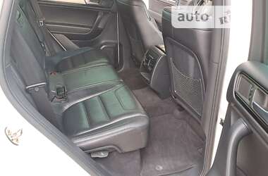 Позашляховик / Кросовер Volkswagen Touareg 2011 в Броварах