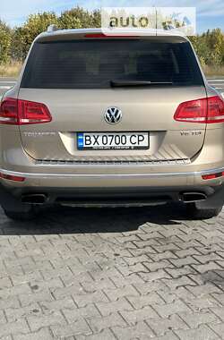 Позашляховик / Кросовер Volkswagen Touareg 2015 в Летичіві