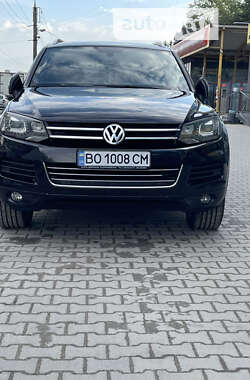 Внедорожник / Кроссовер Volkswagen Touareg 2012 в Тернополе