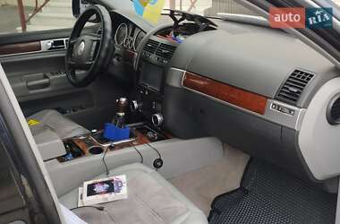 Внедорожник / Кроссовер Volkswagen Touareg 2004 в Ахтырке