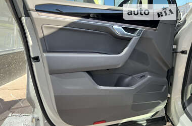Внедорожник / Кроссовер Volkswagen Touareg 2021 в 
