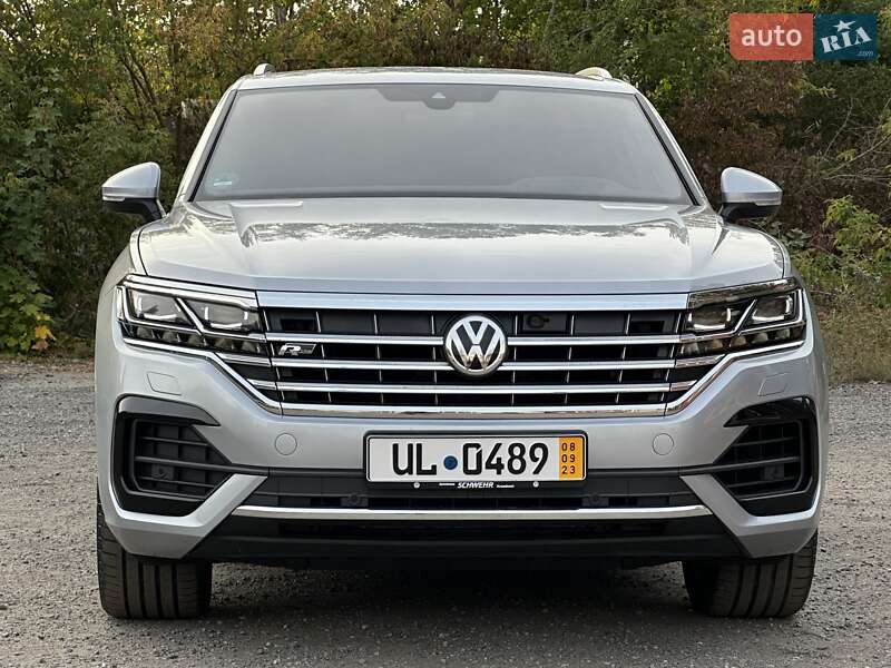 Внедорожник / Кроссовер Volkswagen Touareg 2018 в Полтаве