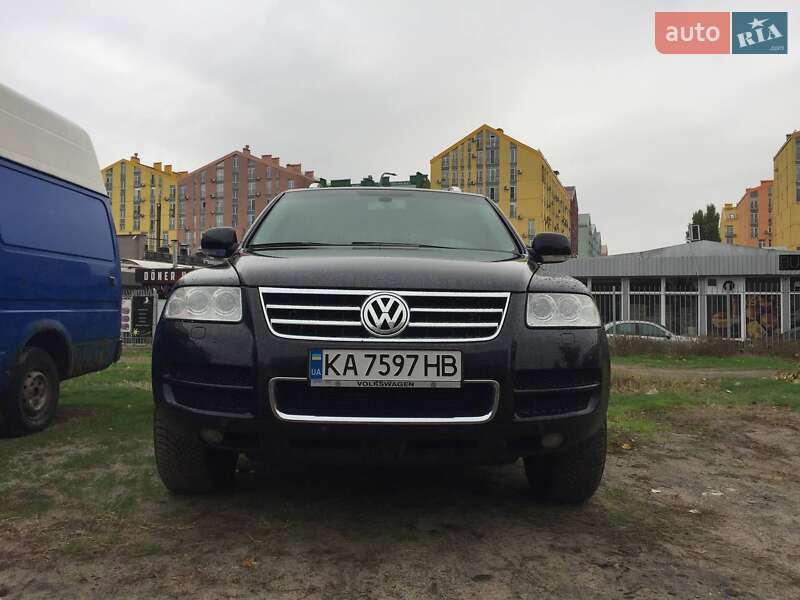 Внедорожник / Кроссовер Volkswagen Touareg 2004 в Киеве