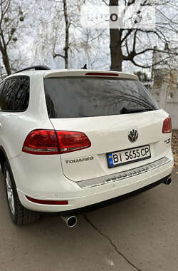 Позашляховик / Кросовер Volkswagen Touareg 2014 в Хоролі