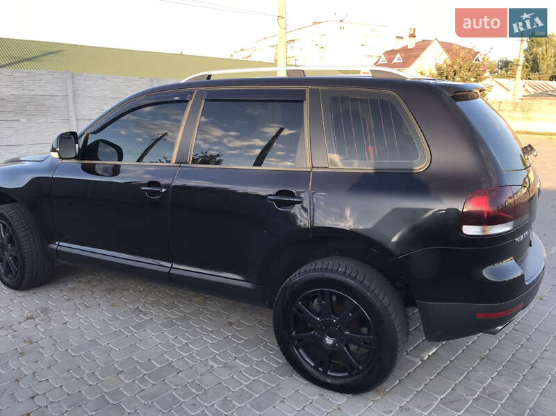 Позашляховик / Кросовер Volkswagen Touareg 2008 в Первомайську