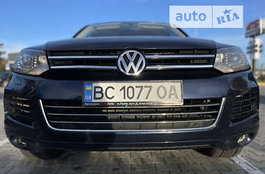 Внедорожник / Кроссовер Volkswagen Touareg 2012 в Самборе