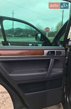 Внедорожник / Кроссовер Volkswagen Touareg 2007 в 