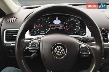 Внедорожник / Кроссовер Volkswagen Touareg 2010 в Ковеле