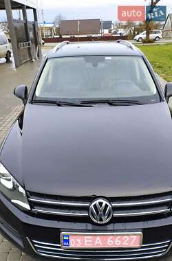 Внедорожник / Кроссовер Volkswagen Touareg 2010 в Ковеле