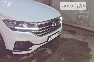 Внедорожник / Кроссовер Volkswagen Touareg 2020 в Черкассах