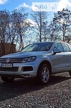 Внедорожник / Кроссовер Volkswagen Touareg 2011 в Корце