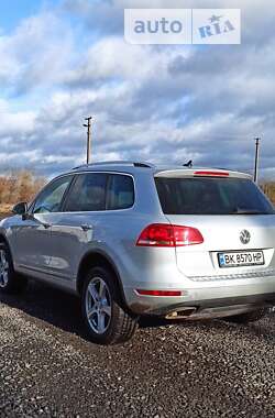 Внедорожник / Кроссовер Volkswagen Touareg 2011 в Корце