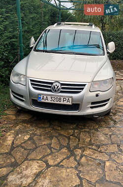 Внедорожник / Кроссовер Volkswagen Touareg 2008 в Киеве