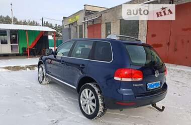 Внедорожник / Кроссовер Volkswagen Touareg 2005 в Нетешине