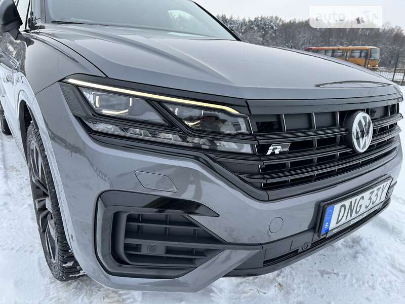 Позашляховик / Кросовер Volkswagen Touareg 2019 в Львові