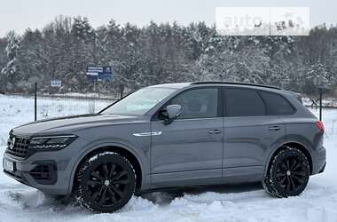 Внедорожник / Кроссовер Volkswagen Touareg 2019 в 