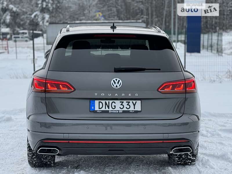 Позашляховик / Кросовер Volkswagen Touareg 2019 в Львові