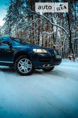 Позашляховик / Кросовер Volkswagen Touareg 2004 в Львові