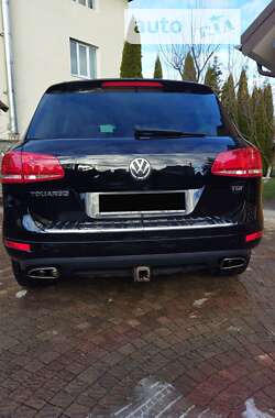 Внедорожник / Кроссовер Volkswagen Touareg 2012 в Надворной