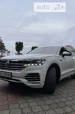 Внедорожник / Кроссовер Volkswagen Touareg 2019 в Виннице