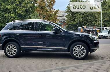 Внедорожник / Кроссовер Volkswagen Touareg 2017 в Киеве