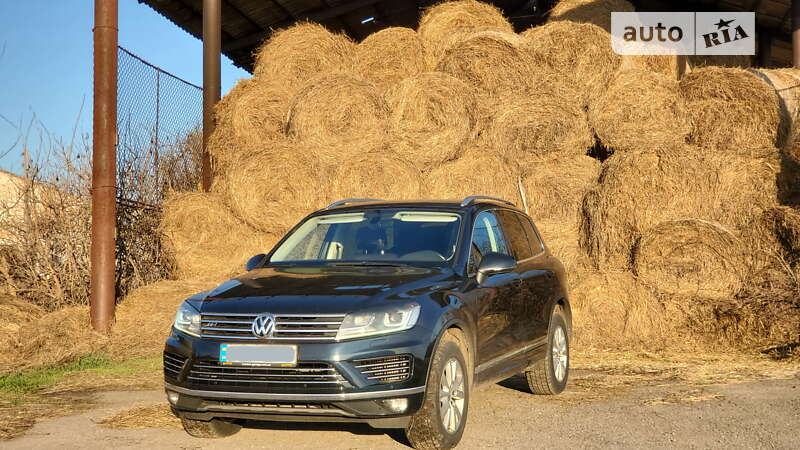 Внедорожник / Кроссовер Volkswagen Touareg 2017 в Киеве