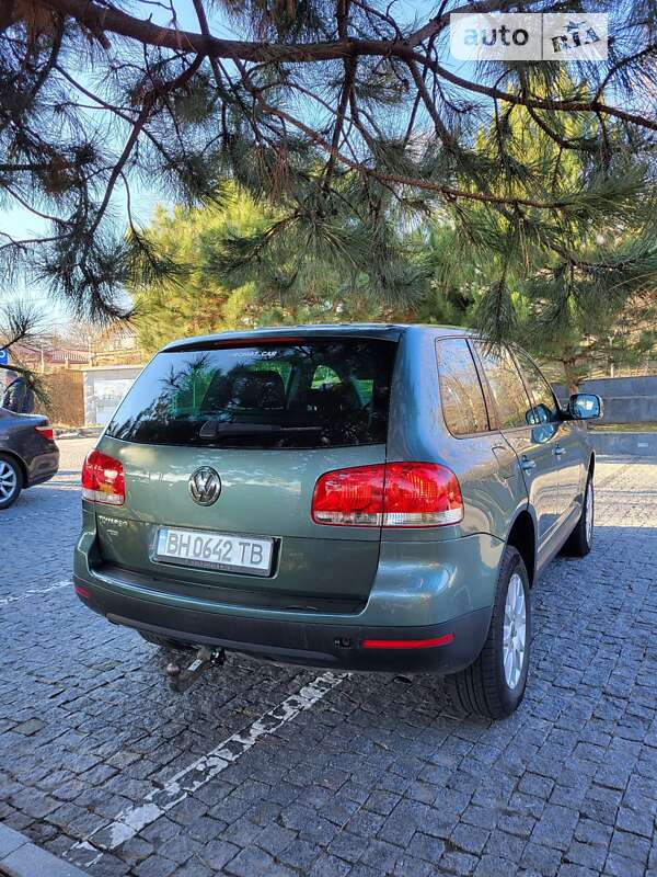 Внедорожник / Кроссовер Volkswagen Touareg 2004 в Одессе