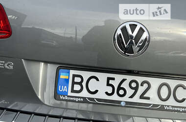 Внедорожник / Кроссовер Volkswagen Touareg 2012 в Дрогобыче