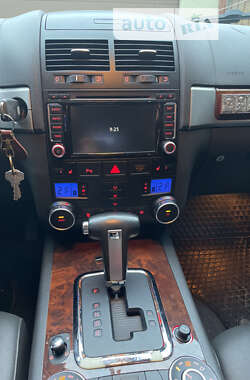 Внедорожник / Кроссовер Volkswagen Touareg 2008 в Киеве