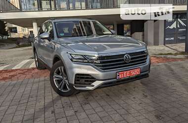 Внедорожник / Кроссовер Volkswagen Touareg 2018 в Львове