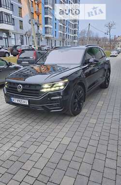 Позашляховик / Кросовер Volkswagen Touareg 2022 в Івано-Франківську