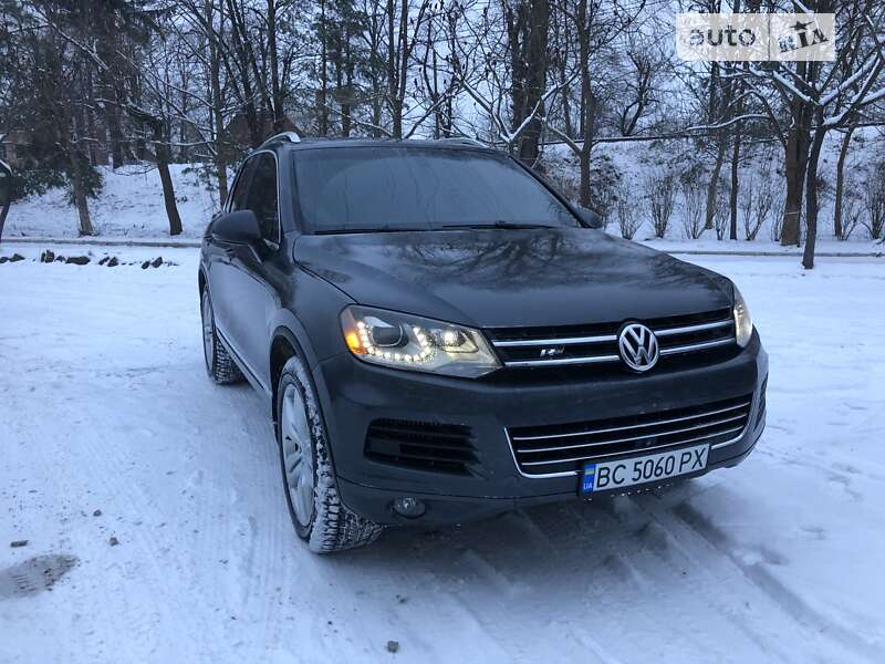 Внедорожник / Кроссовер Volkswagen Touareg 2014 в Дрогобыче