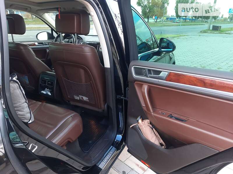 Позашляховик / Кросовер Volkswagen Touareg 2011 в Запоріжжі фото 14 Позашляховик / Кросовер Volkswagen Touareg 2011 в Запоріжжі