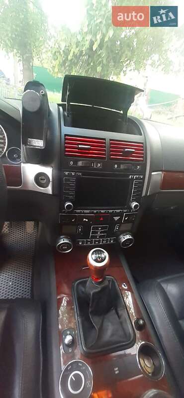 Внедорожник / Кроссовер Volkswagen Touareg 2004 в Львове