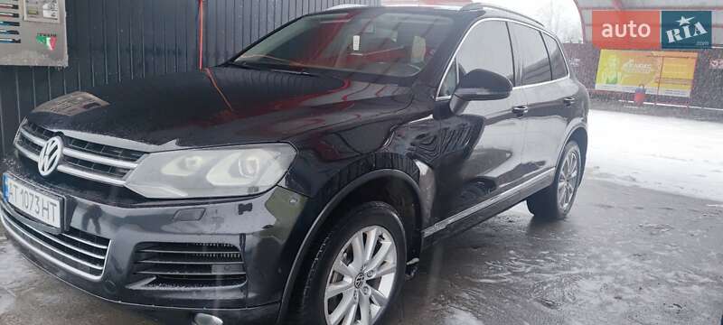Внедорожник / Кроссовер Volkswagen Touareg 2013 в 