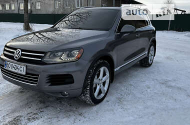 Внедорожник / Кроссовер Volkswagen Touareg 2012 в Тернополе